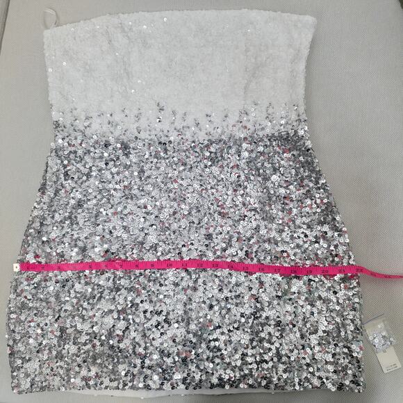 Retrofête White Silver Strapless Sequin Kameron Embellished Mini Dress XLarge - Picture 7 of 11